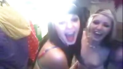 コックに乗っているパートナーの上にカミングヌードアジアの女性のセックスビデオ セックス 無料 動画 女性